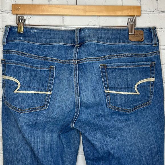 American Eagle Stretch Slightly distressed Artist Jeans size 12 - Picture 6 of 14